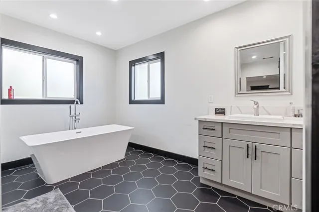 $650,000 | 427 Magnolia Avenue, San Bernardino, CA 92405