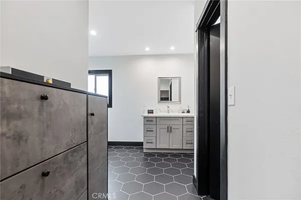 $650,000 | 427 Magnolia Avenue, San Bernardino, CA 92405