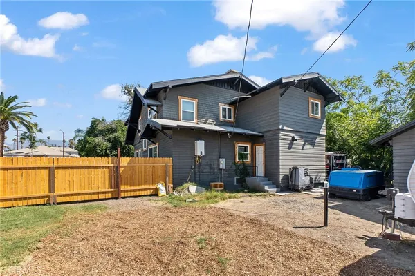 $650,000 | 427 Magnolia Avenue, San Bernardino, CA 92405