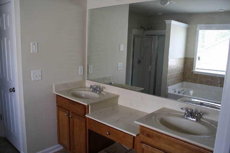 252 Rutlidge Park Lane Suwanee, GA 30024 - Photo 6 of 8 Gallery Image 6