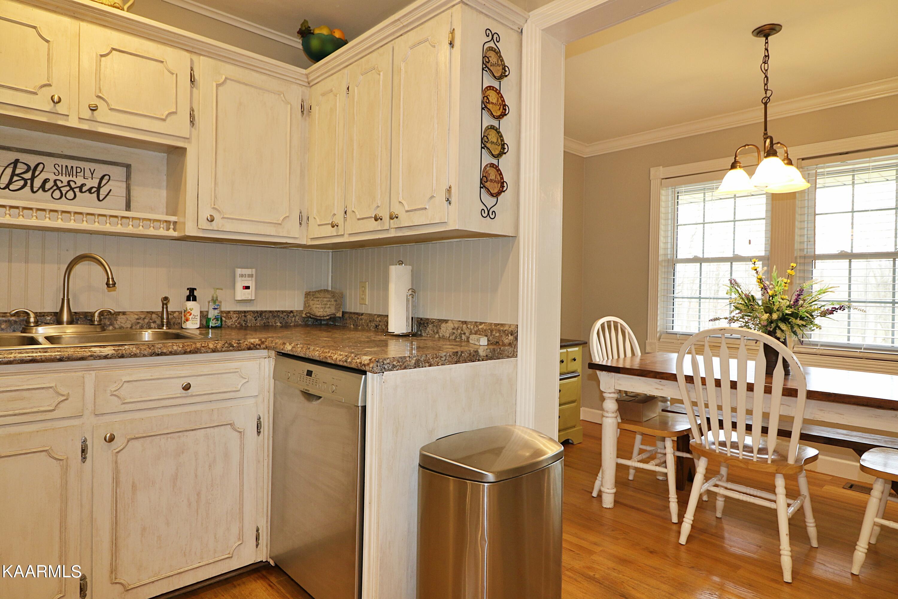 2079 Terry Road Oneida, TN 37841 - Photo 7 of 60 094A8778