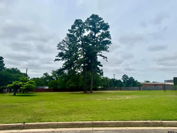 $345,000 | 3052 Concord Place, Tyler, TX 75701