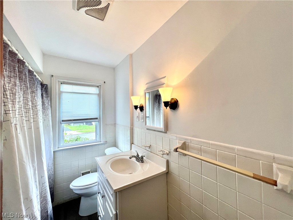 912 Whitby Road Cleveland Heights, OH 44112 - Photo 19 of 27