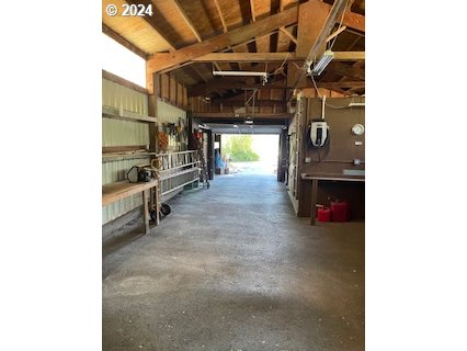 725 Snowden Road White Salmon, WA 98672 - Photo 13 of 31 Gallery Image 13