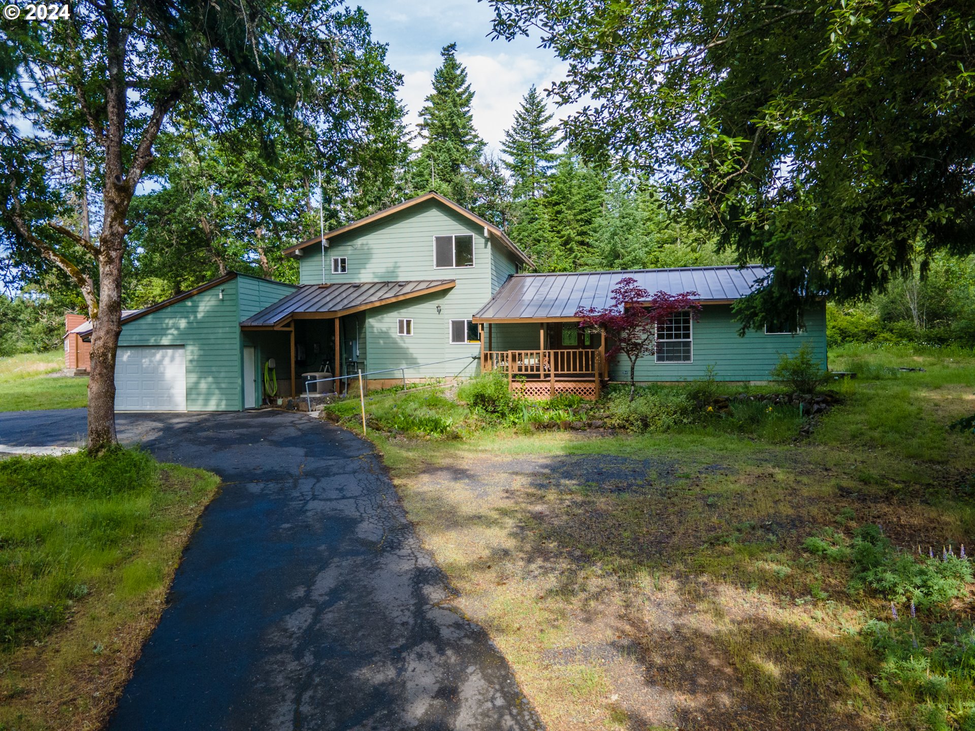 725 Snowden Road White Salmon, WA 98672 - Photo 15 of 31 Gallery Image 15