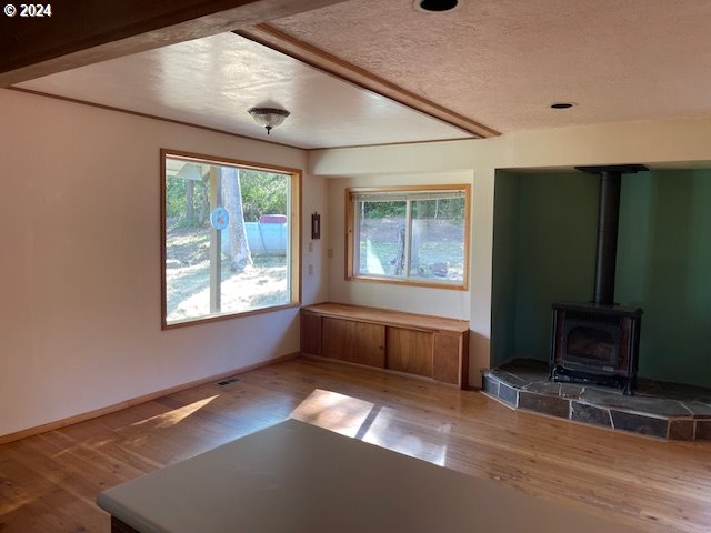 725 Snowden Road White Salmon, WA 98672 - Photo 18 of 31 Dining Area