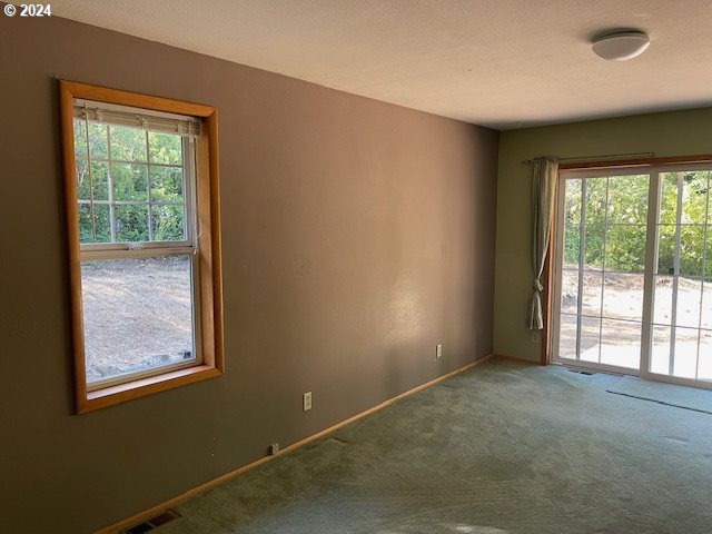 725 Snowden Road White Salmon, WA 98672 - Photo 21 of 31 Gallery Image 21