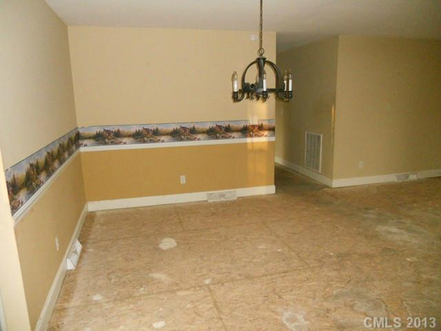 1167 Mollys Backbone Road Catawba, NC 28609 - Photo 3 of 12 Gallery Image 3