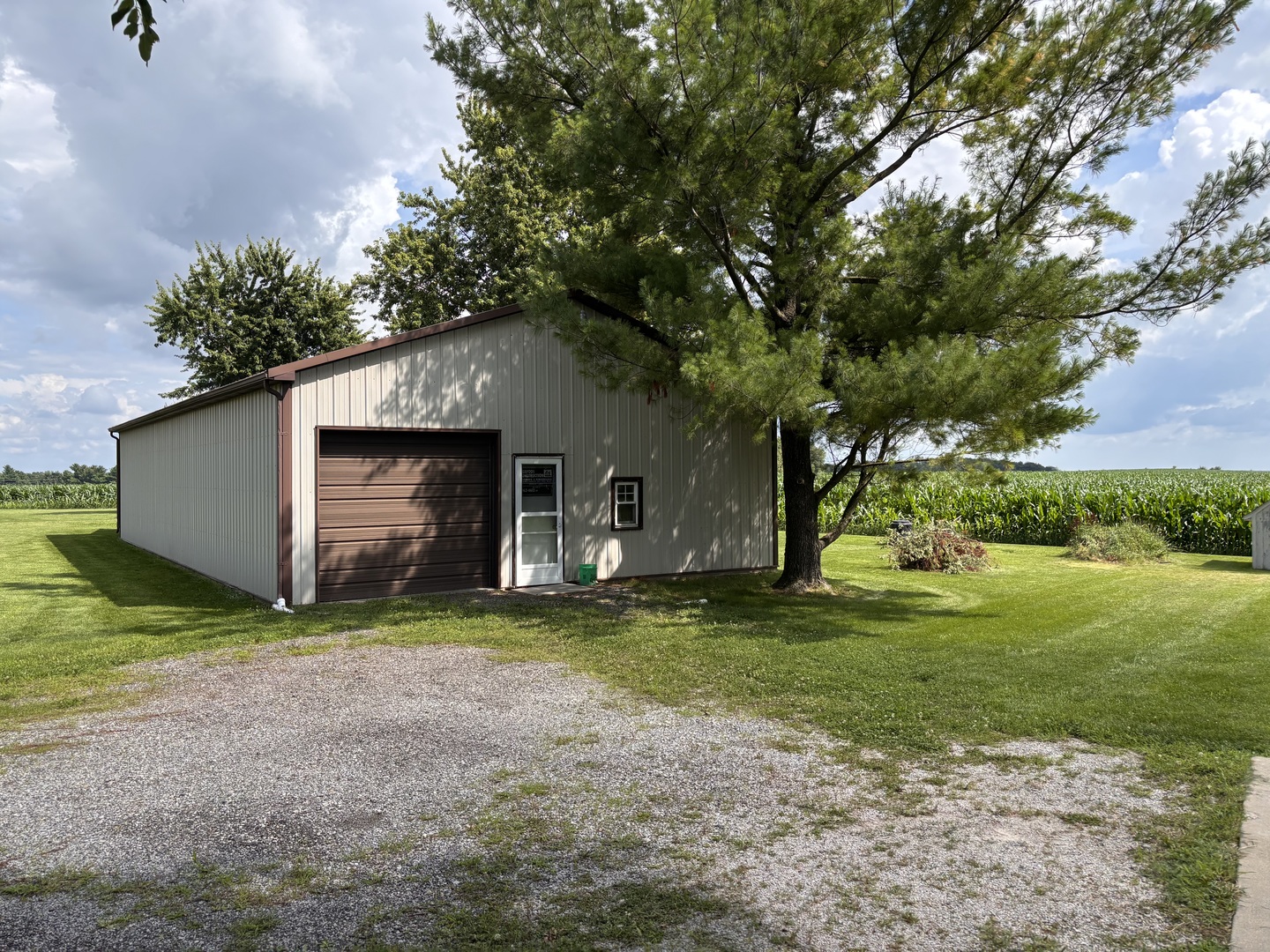 7177 Old Peoria Road Danvers, IL 61732 - Photo 13 of 34