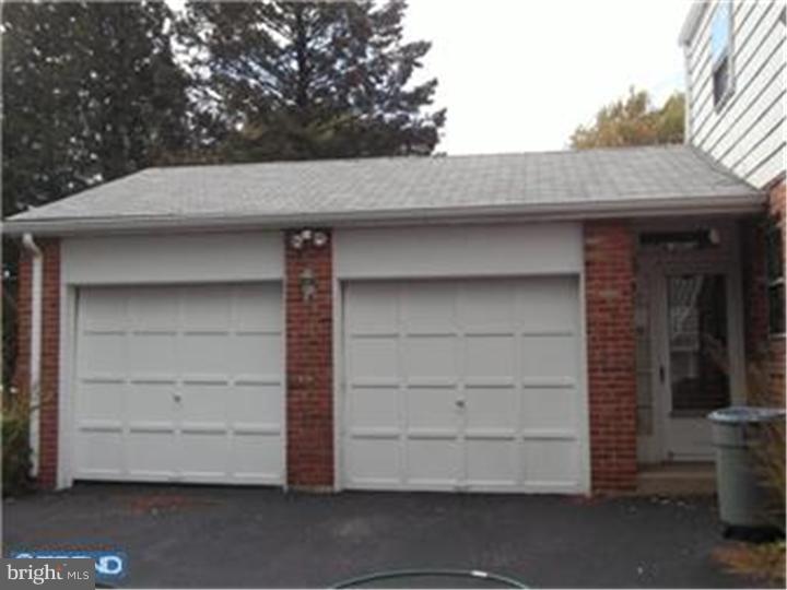 3088 Sterling Road Broomall, PA 19008 - Photo 2 of 6