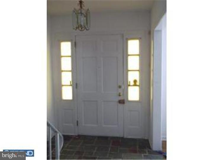 3088 Sterling Road Broomall, PA 19008 - Photo 4 of 6