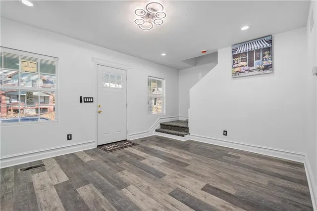 $219,500 | 3025 Walrond Avenue, Kansas City, MO 64128