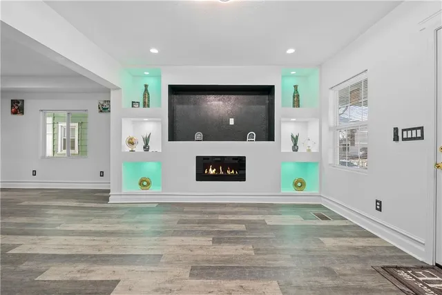 $219,500 | 3025 Walrond Avenue, Kansas City, MO 64128