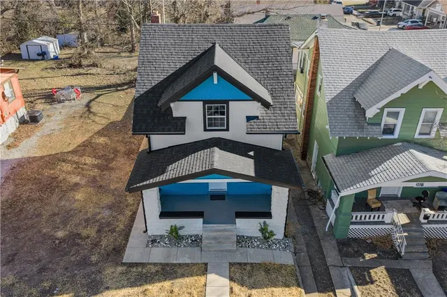 $219,500 | 3025 Walrond Avenue, Kansas City, MO 64128