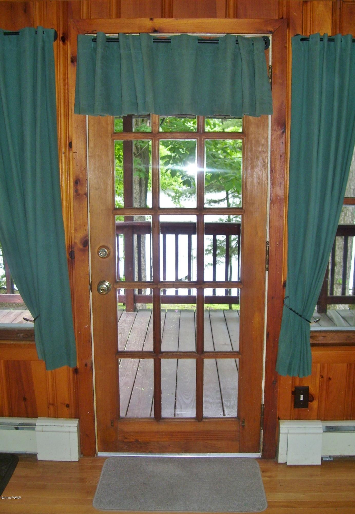 32 Park Road Lakeville, PA 18438 - Photo 3 of 51