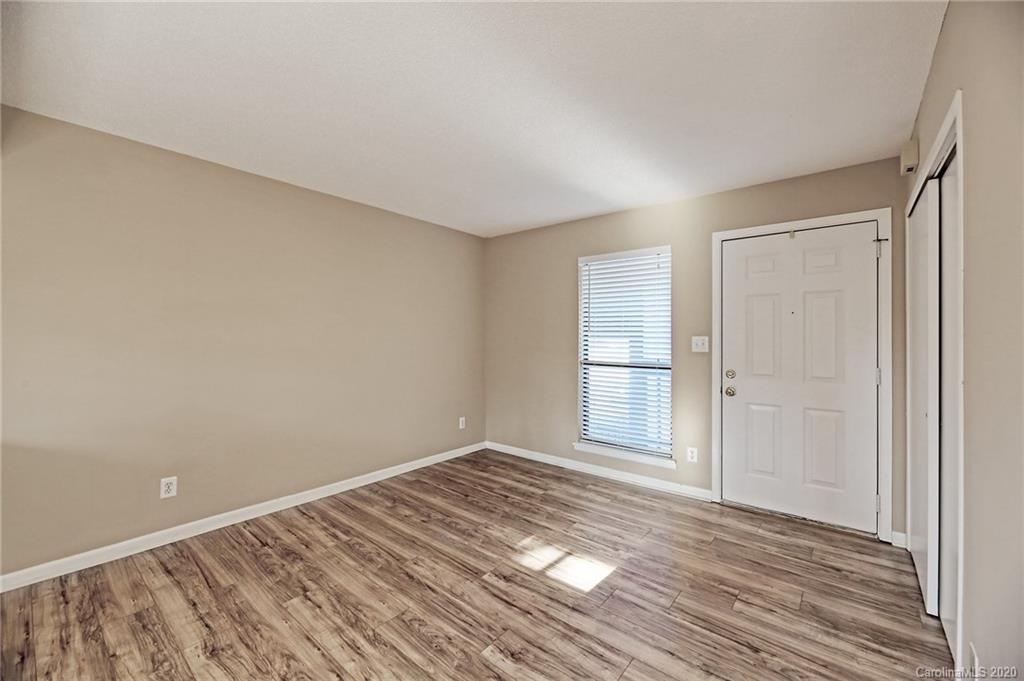 11037 Cedar View Road, Unit 8317 Charlotte, NC 28226 - Photo 6 of 19 Gallery Image 6