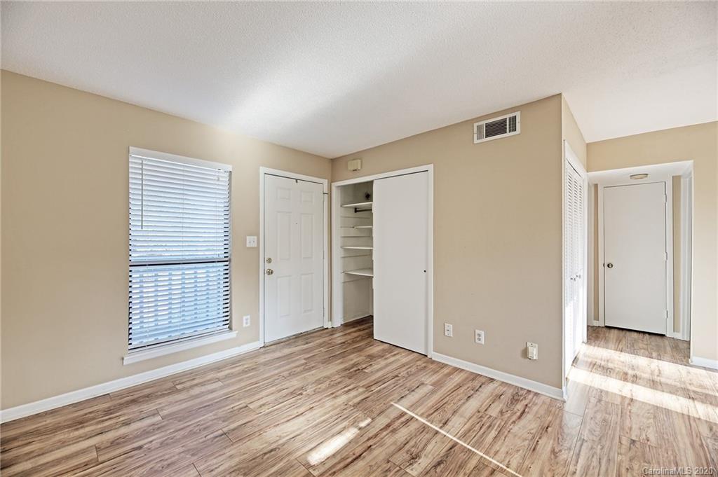 11037 Cedar View Road, Unit 8317 Charlotte, NC 28226 - Photo 9 of 19 Gallery Image 9