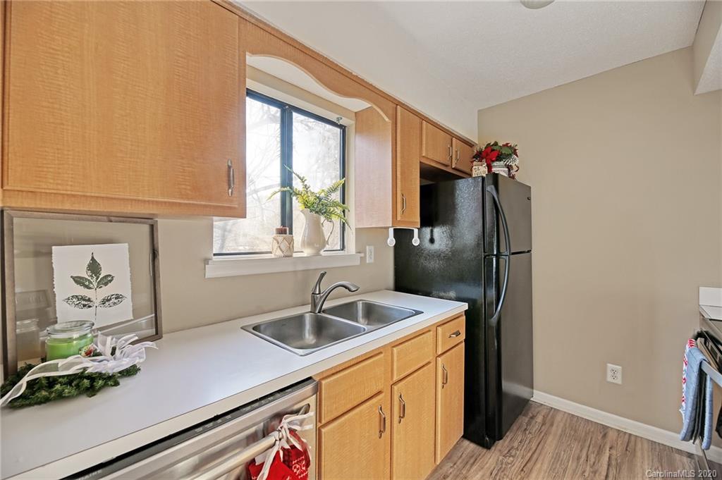 11037 Cedar View Road, Unit 8317 Charlotte, NC 28226 - Photo 10 of 19 Gallery Image 10