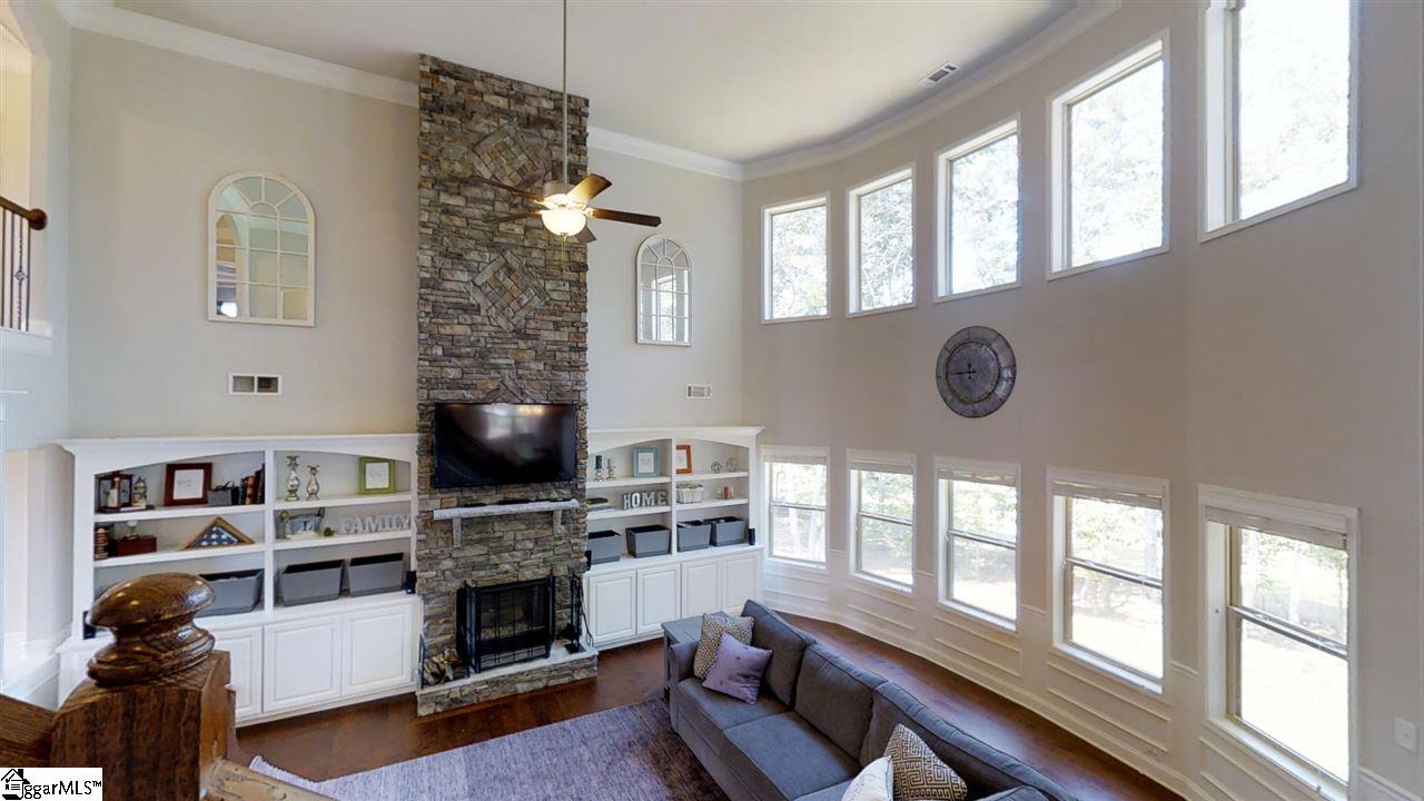 112 Ariel Way Easley, SC 29642 - Photo 4 of 36 Gallery Image 4