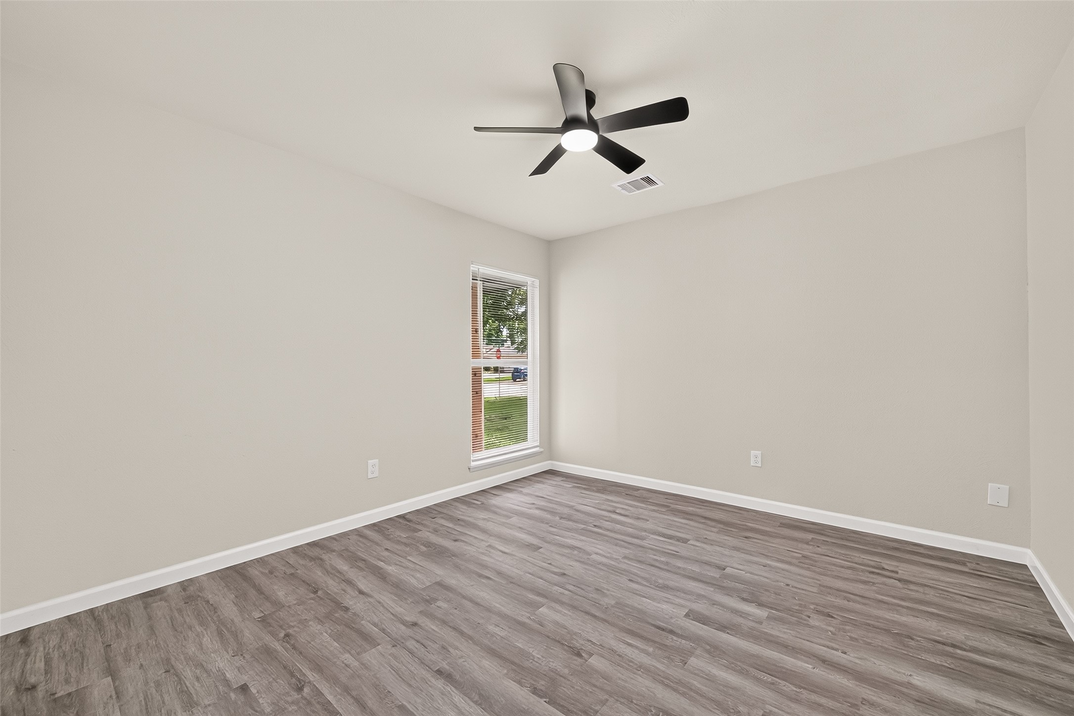 2891 Pheasant Run Humble, TX 77396 - Photo 20 of 32 3rd bedroom