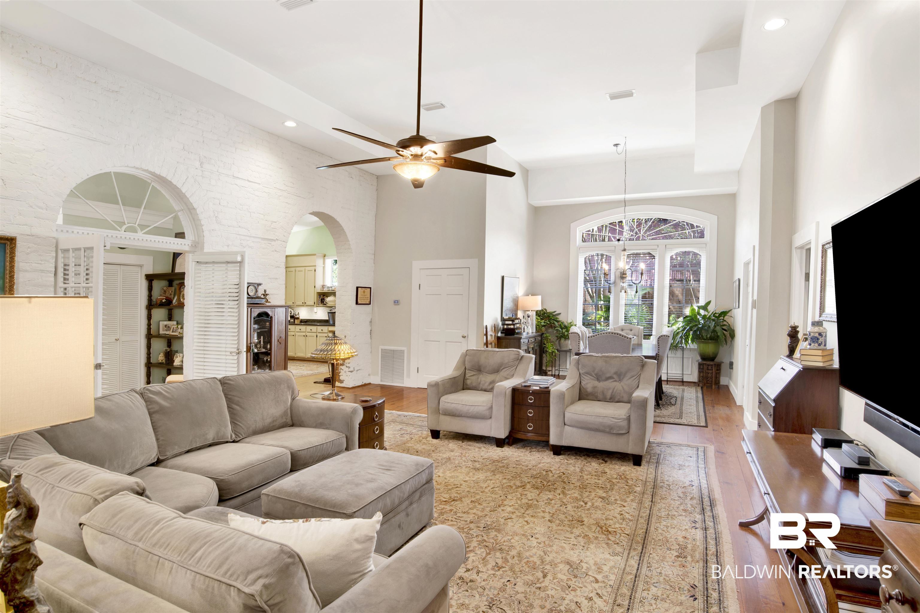 13 North Dearborn Street Mobile, AL 36602 - Photo 8 of 45
