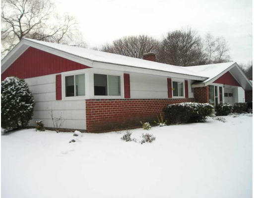23 Amy Road Framingham, MA 01701 - Photo 3 of 14