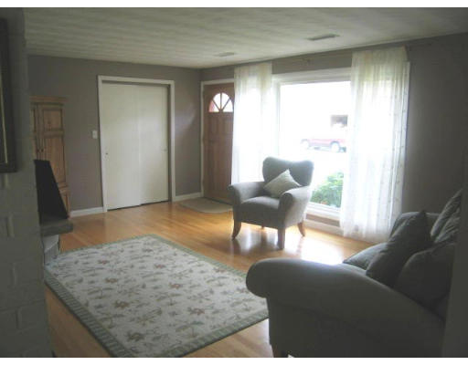 23 Amy Road Framingham, MA 01701 - Photo 8 of 14