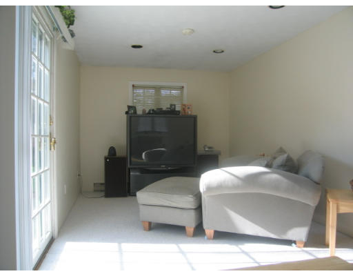 23 Amy Road Framingham, MA 01701 - Photo 10 of 14