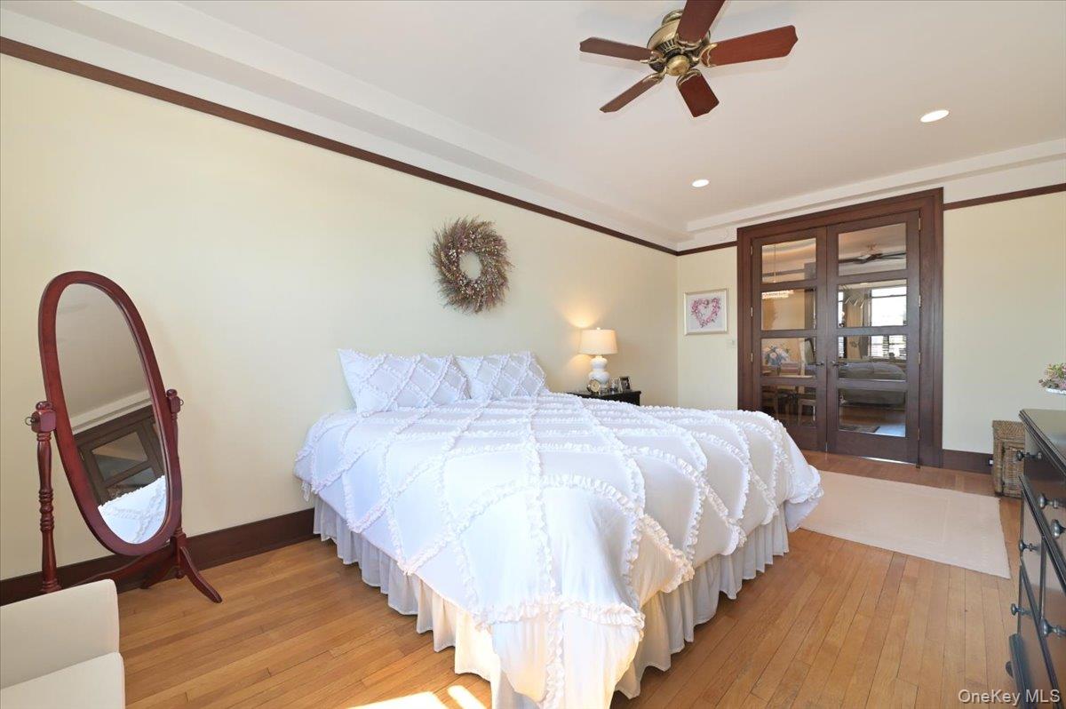 8 Barstow Road, Unit 7C Great Neck, NY 11021 - Photo 12 of 39 Bedroom