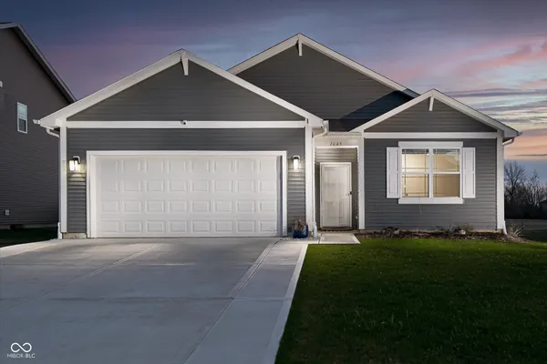 $305,000 | 1645 Fairmount Drive, Greenfield, IN 46140