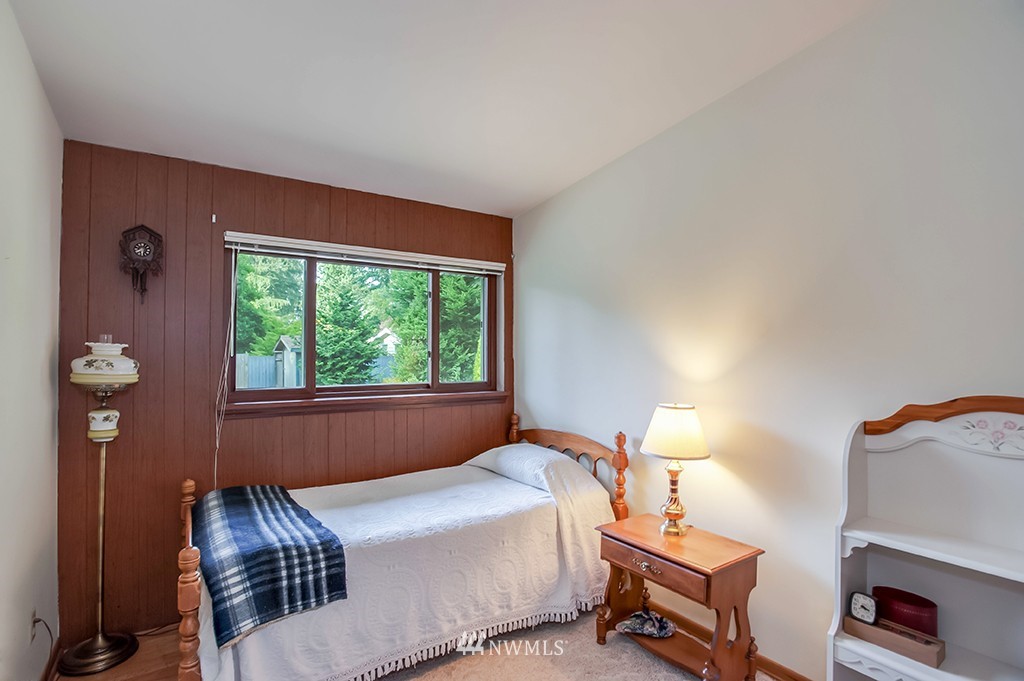 9050 Northeast 178th Street Bothell, WA 98011 - Photo 5 of 11 Gallery Image 5