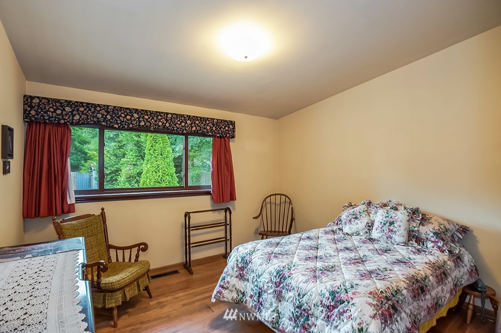 9050 Northeast 178th Street Bothell, WA 98011 - Photo 6 of 11 Gallery Image 6