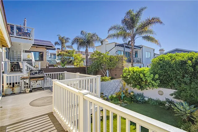 $3,250,000 | 628 13th Street, Manhattan Beach, CA 90266