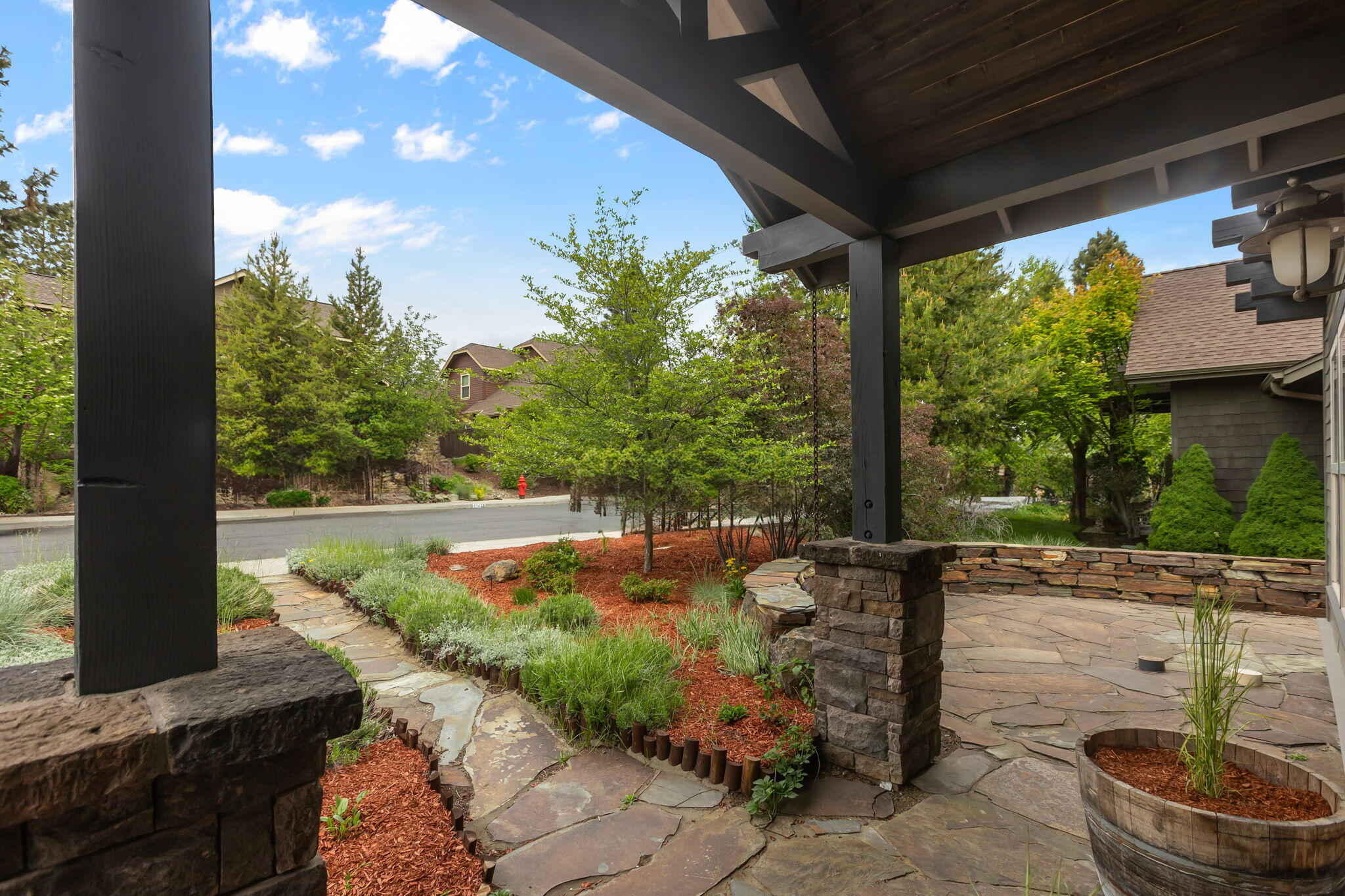 61438 Linton Loop Bend, OR 97702 - Photo 5 of 77 Gallery Image 5