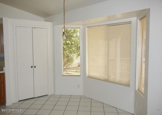 2091 East Devon Road Gilbert, AZ 85296 - Photo 3 of 8 Devon nook 2