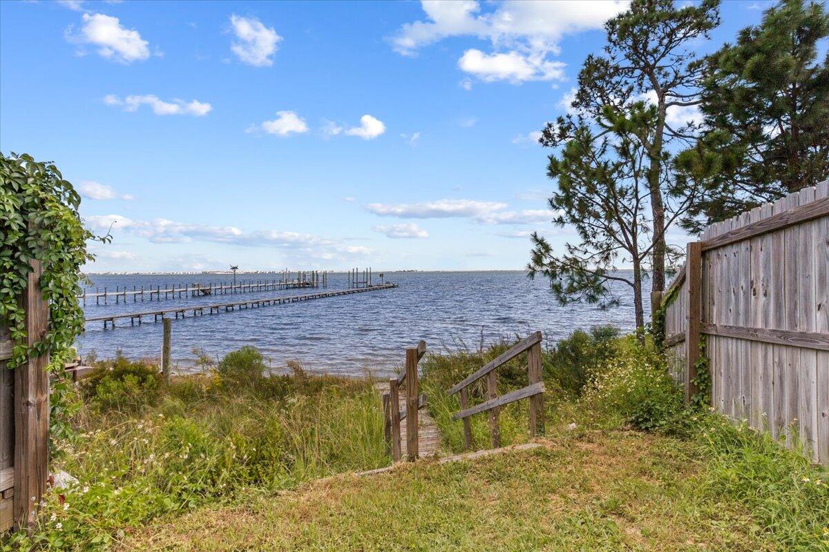 1740 Shellfish Drive Navarre, FL 32566 - Photo 2 of 46 Gallery Image 2