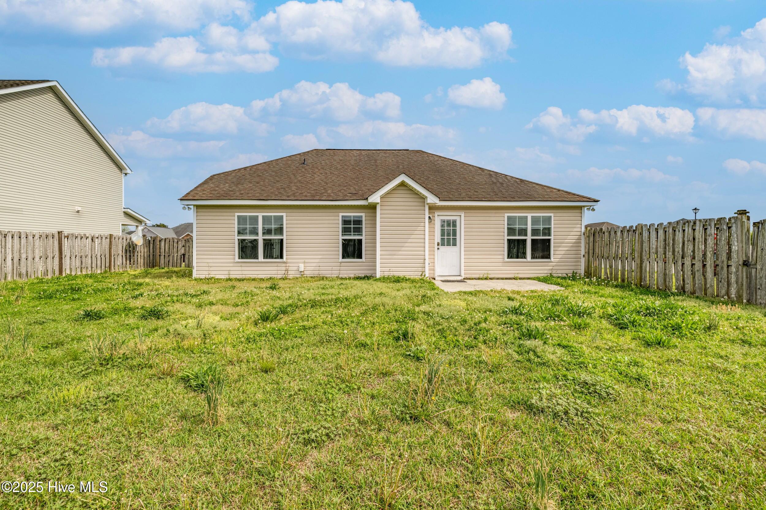 269 Merin Height Road Jacksonville, NC 28546 - Photo 34 of 43 32_025a6875-hdr-edit
