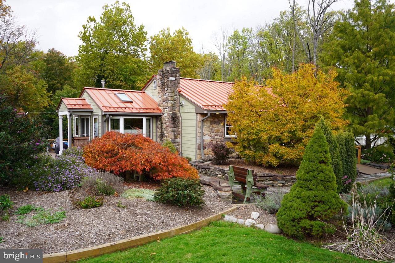 111 Midway Road Phoenixville, PA 19460 - Photo 1 of 77 Welcome to 111 Midway Rd