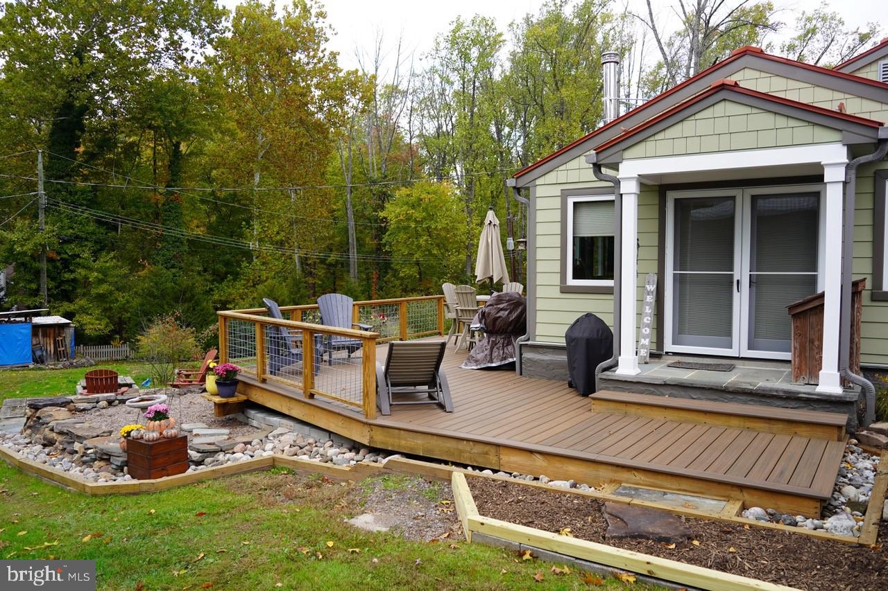 111 Midway Road Phoenixville, PA 19460 - Photo 41 of 77 wrap around Trex deck outside Sunroom
