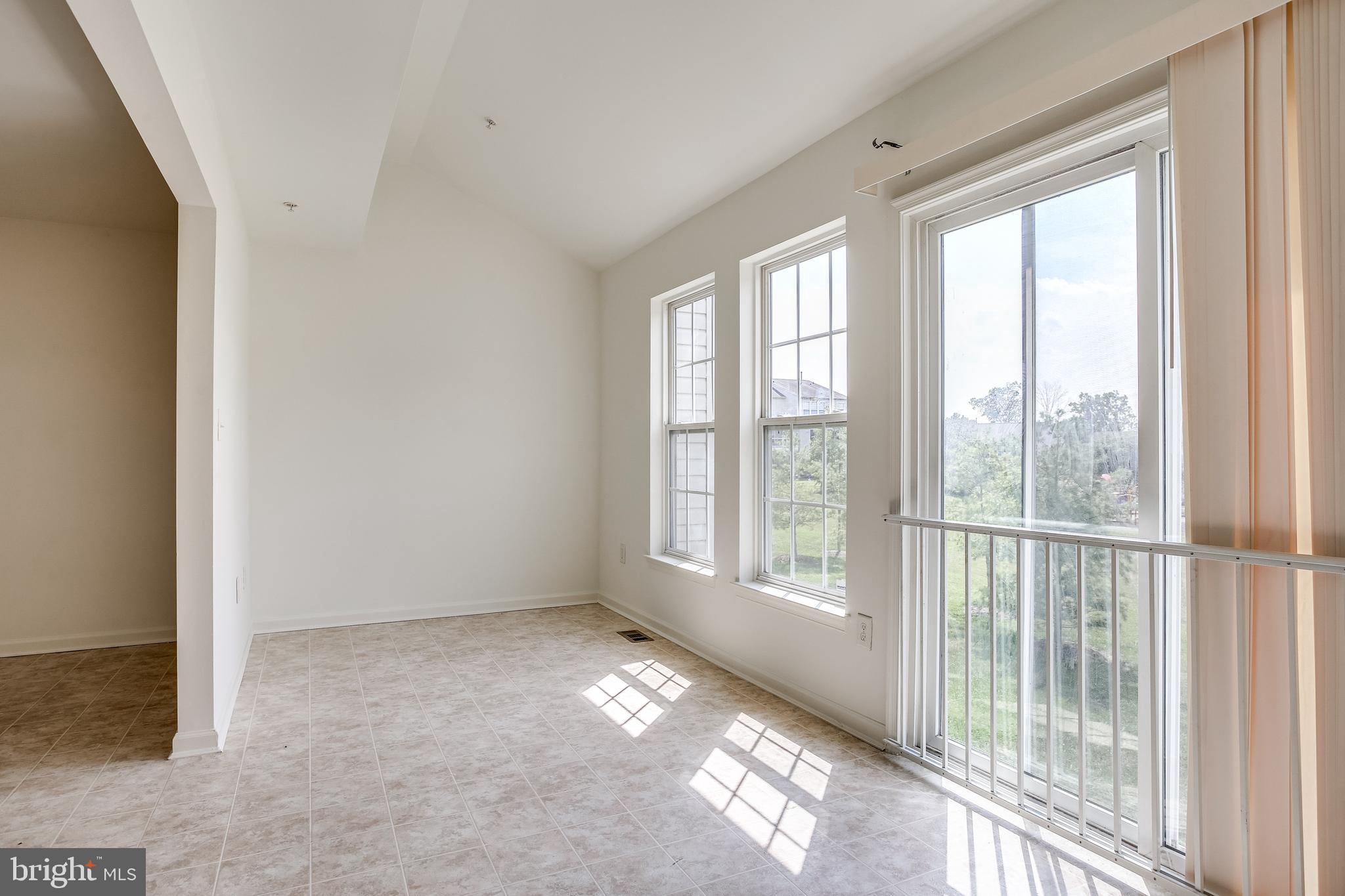 7634 Fairbrook Road Windsor Mill, MD 21244 - Photo 12 of 28 Gallery Image 12