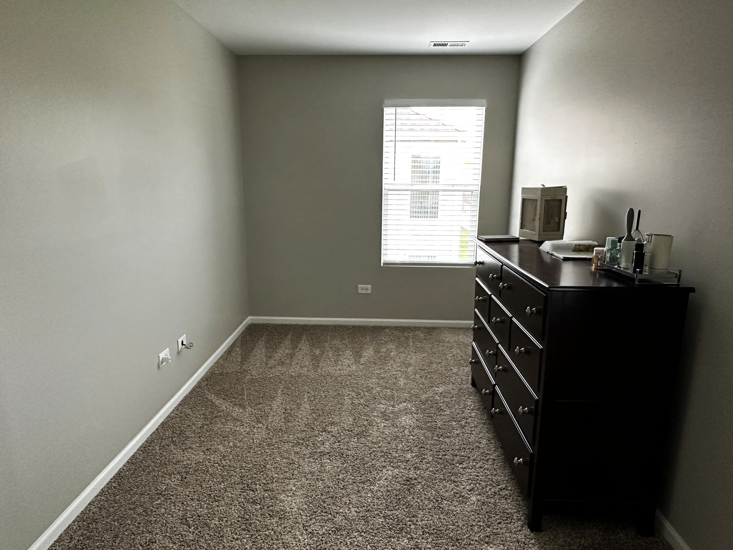 1688 Trails End Lane Bolingbrook, IL 60490 - Photo 9 of 18 a workspace with a window