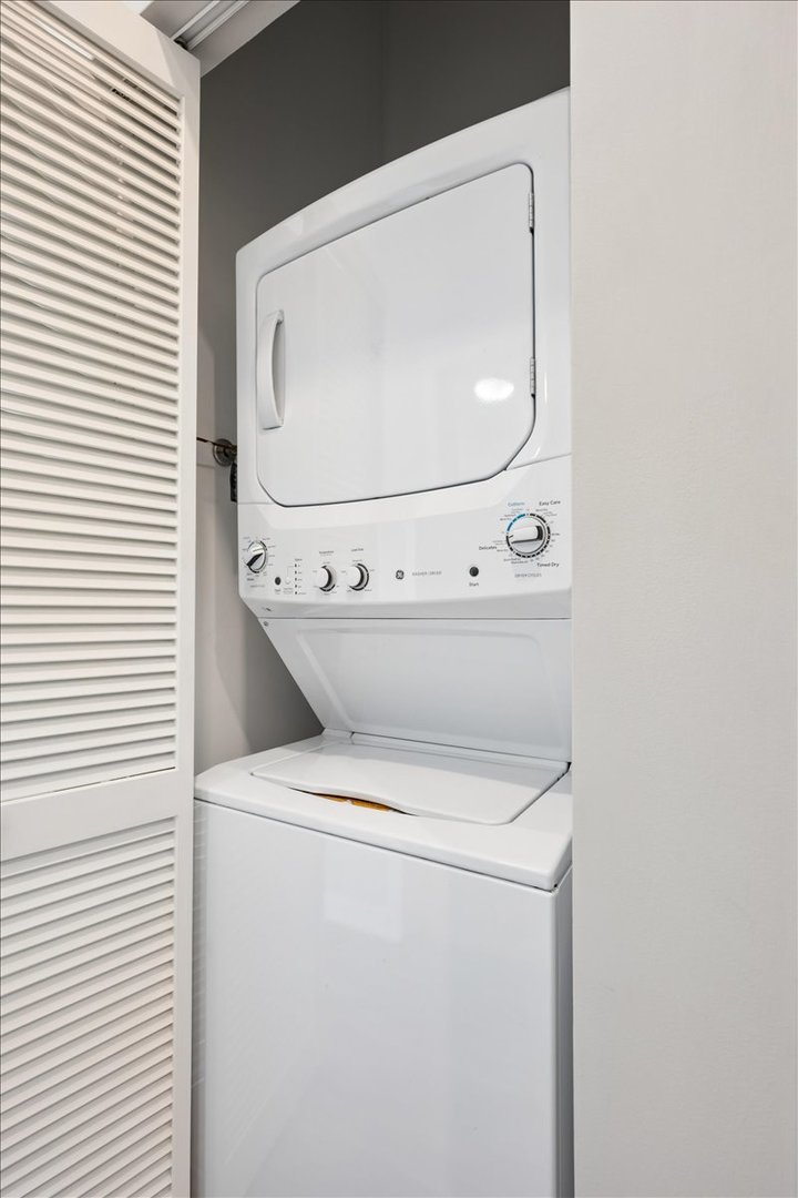 3920 North Sheridan Road, Unit 505 Chicago, IL 60613 - Photo 18 of 26