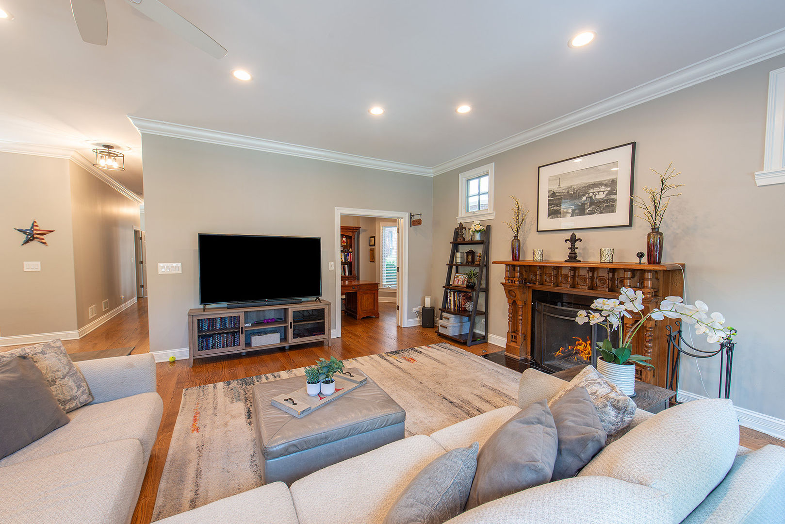 314 East Woodland Road Lake Bluff, IL 60044 - Photo 7 of 25 Gallery Image 7