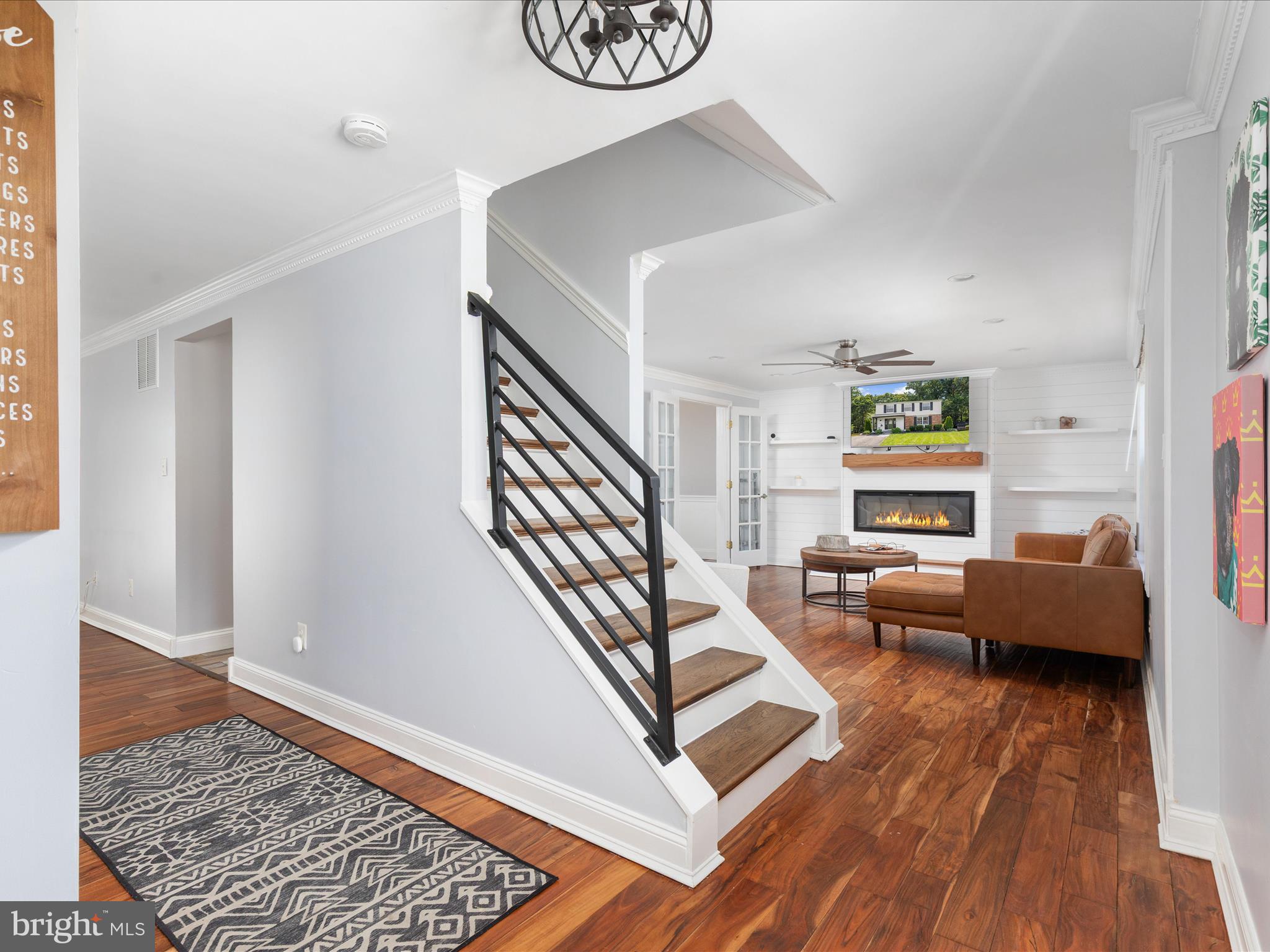 8490 Magic Tree Court Springfield, VA 22153 - Photo 5 of 47 Gallery Image 5