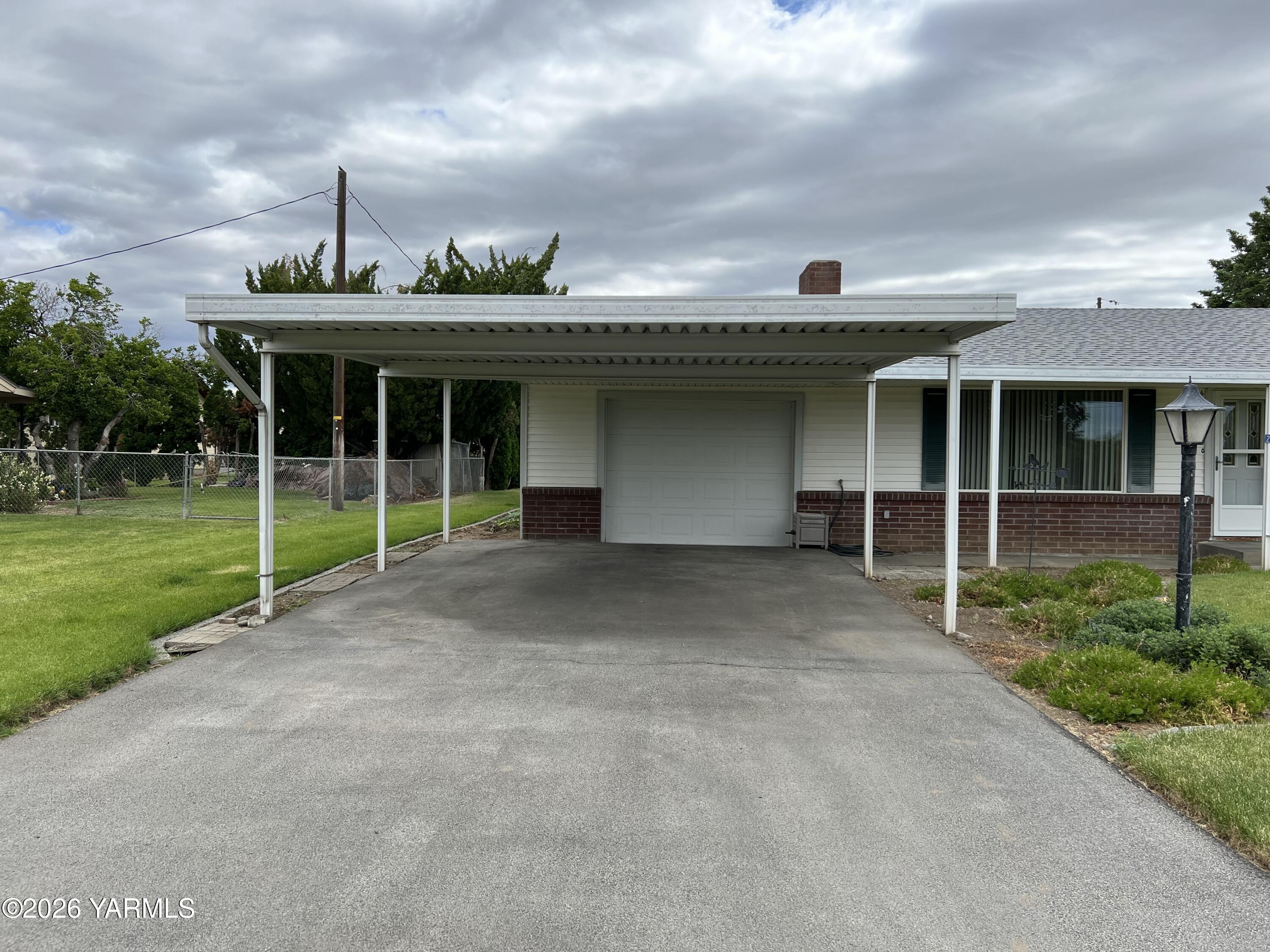 2091 Ashue Road Wapato, WA 98951 - Photo 20 of 27 IMG_2298