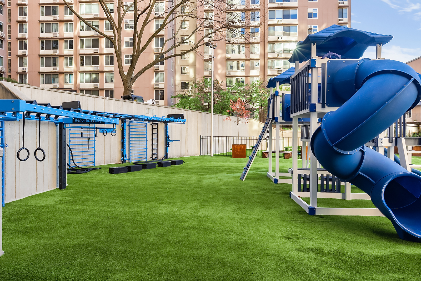 555 Main Street, Unit 806 Manhattan, NY 10044 - Photo 9 of 17