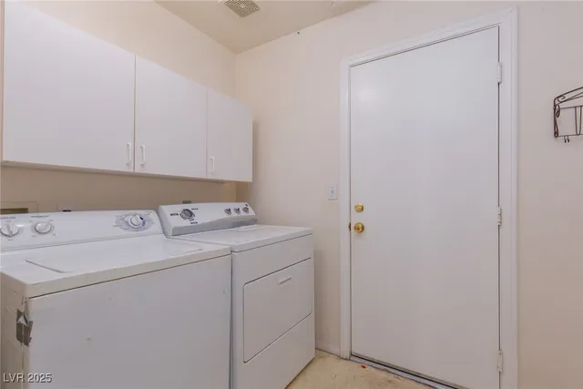 $2,100 | 185 Laguna Landing Drive, Henderson, NV 89002