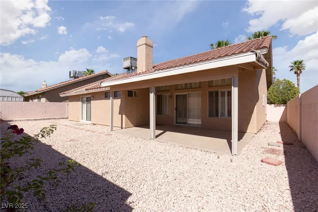 $2,100 | 185 Laguna Landing Drive, Henderson, NV 89002