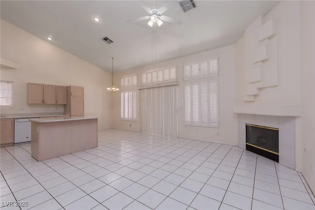 $2,100 | 185 Laguna Landing Drive, Henderson, NV 89002