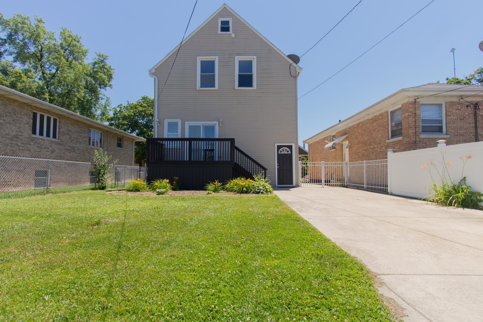 6519 28th Street Berwyn, IL 60402 - Photo 27 of 28 a house view with a backyard space